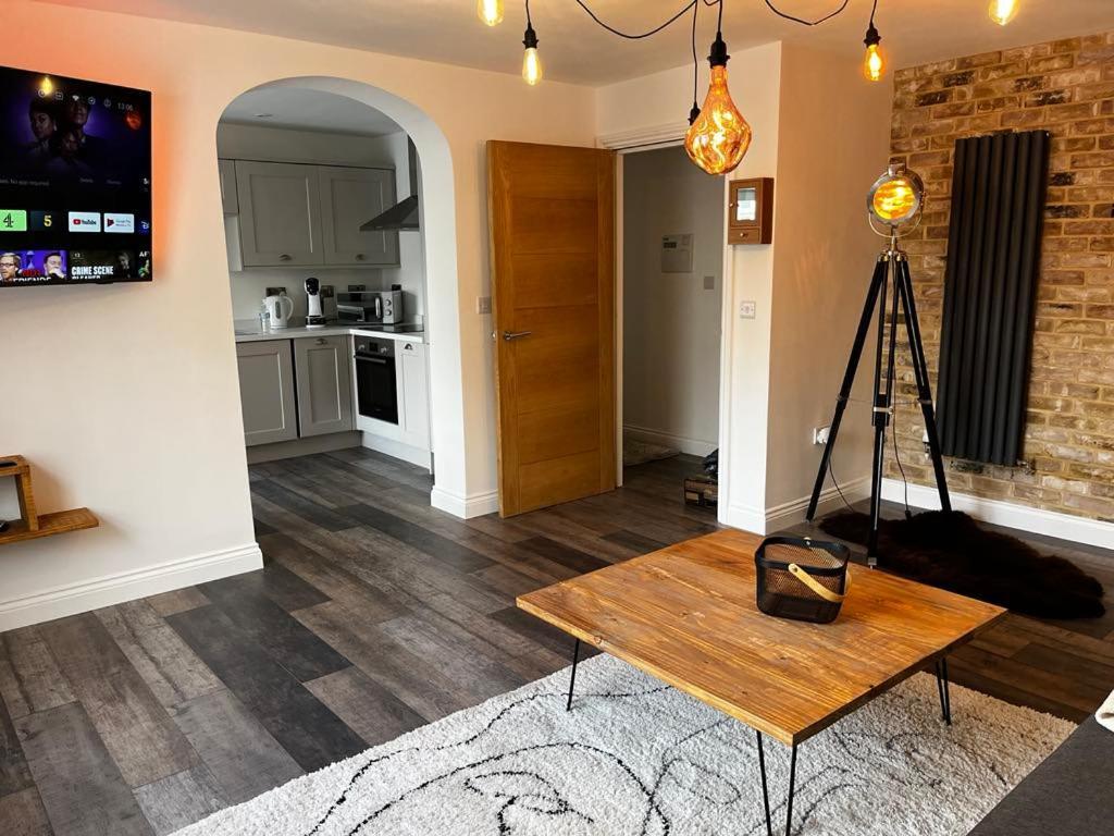 Sterling Stylish 2 Bedroom Central Modern Apartment Darlington  Exterior foto